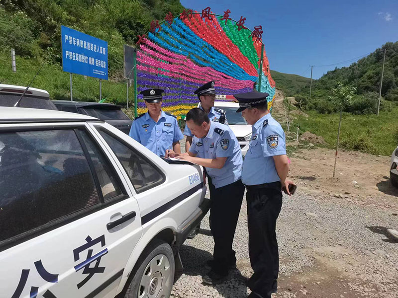 “迁徙式”警务室，守护平安草原
