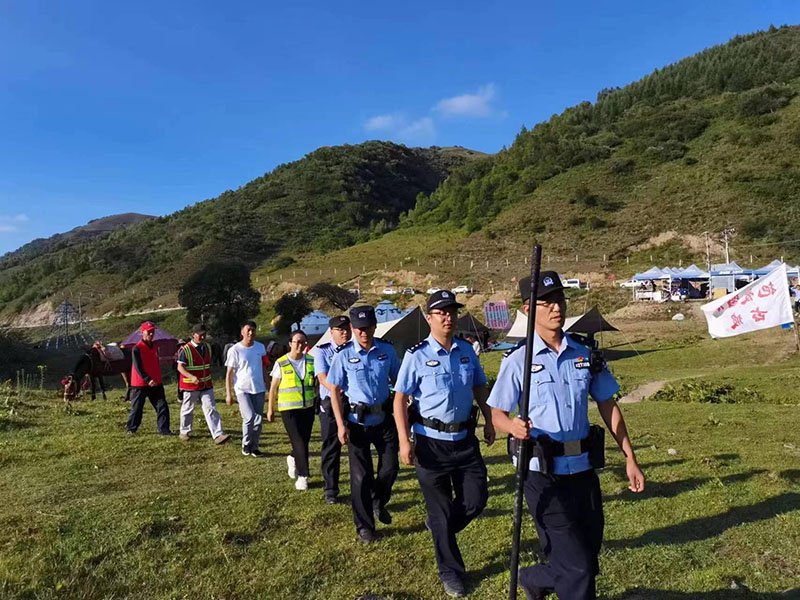 “迁徙式”警务室，守护平安草原