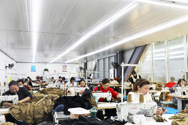 乐土镇：在家务工人员“我在家乡挺好的”