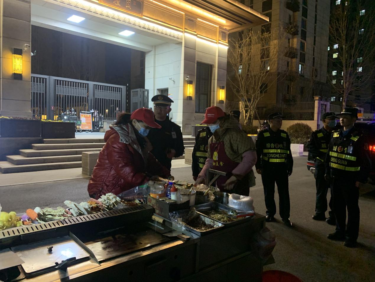 金乡县综合行政执法局：巧打时间差 错时整治显成效