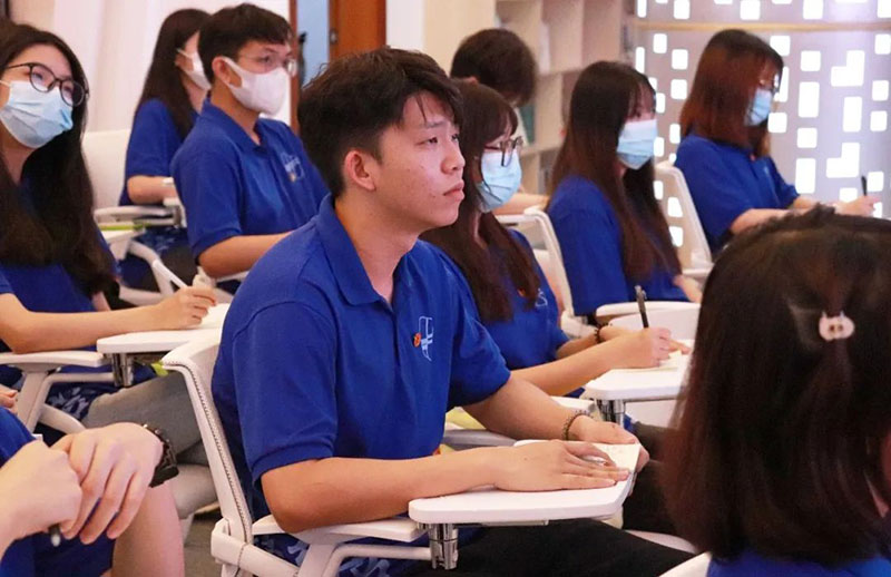 足履实地,不骛虚声|经济管理学院“青马工程”培训班第二课开讲! 足履实地,不骛虚声|经济管理学院“青马工程”培训班第二课开讲!
