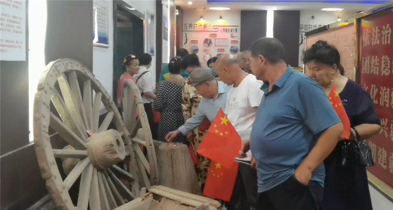 喀什公路管理局离退休党支部走进红色教育基地开展主题党日活动