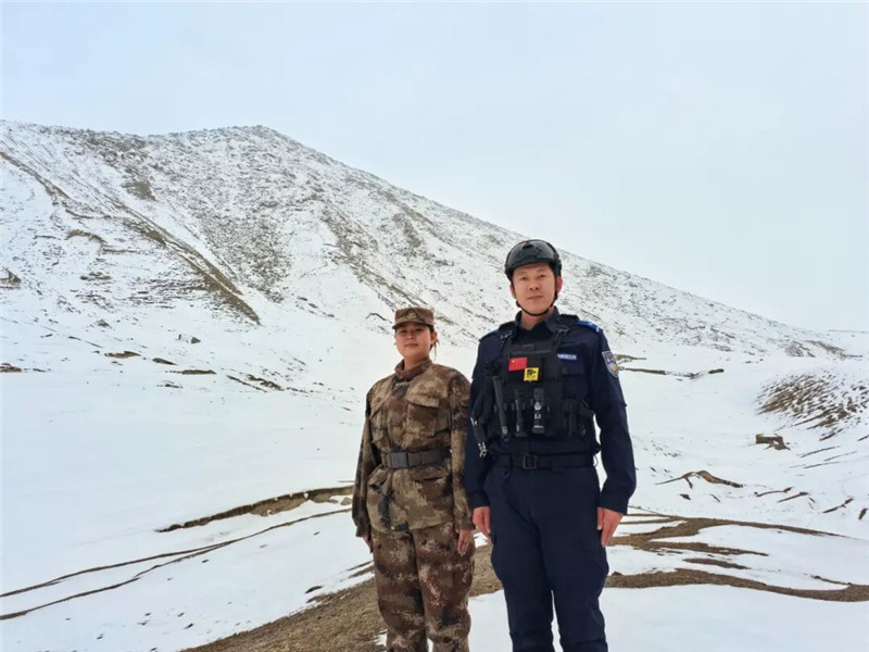 ���±��ϵĲ������ԣ��ⳡѩ�ػ�������ɽΪ�������ϻ�ɴ��