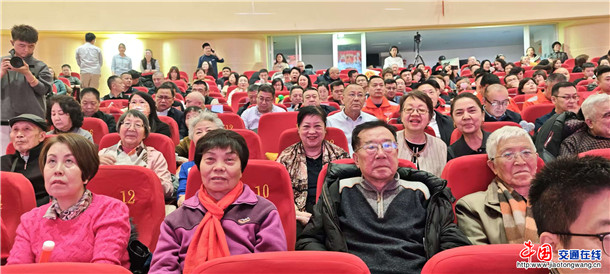 Ծ�����ӳ��ɽ  ͬ����·����ƪ